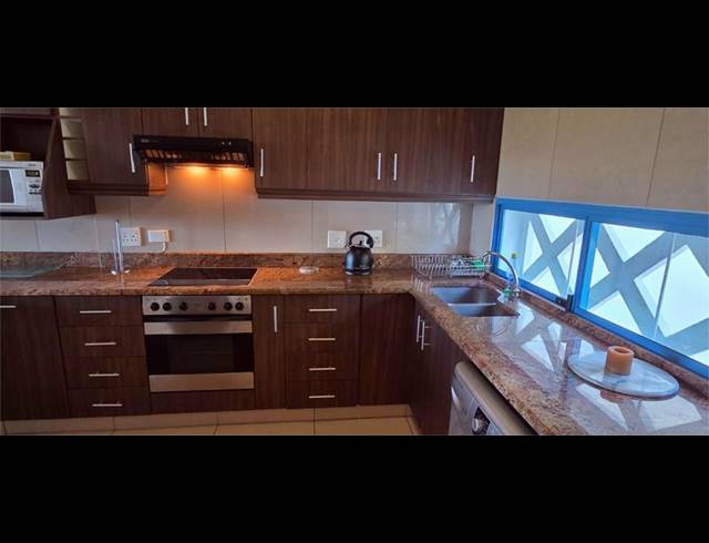 3 BEDROOM APARTMENT FOR SALE IN SHAKA'S ROCK